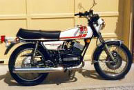 1975 Yamaha RD250B