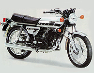 1976 YAmaha RD400C Silver - Euro